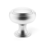 Armac Martin Carlton Skåpsknopp – Satin krom