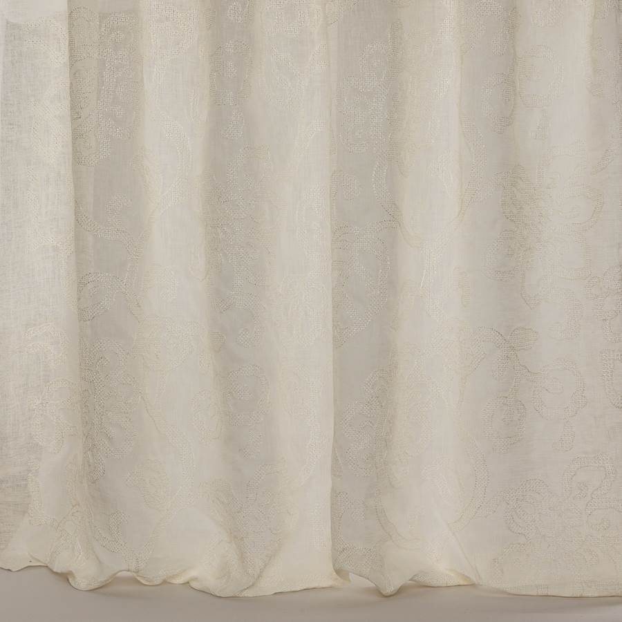 Colefax and Fowler Tyg Leander Ivory