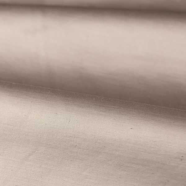 Zoffany Tyg PILOT 0,5m — Zoffany Amoret Performance Rose Quartz