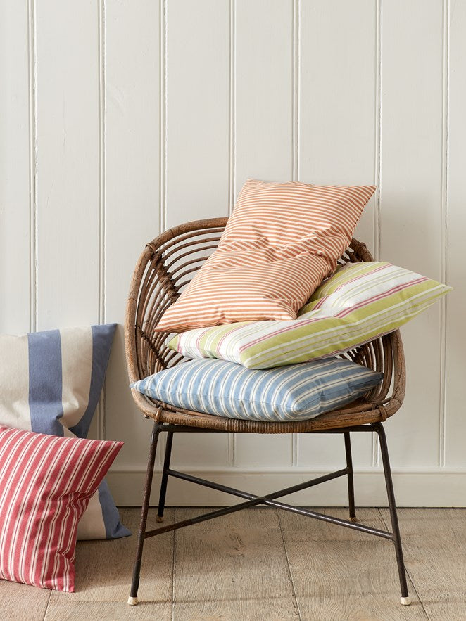 Arley Stripe miljöbild — Jane Churchill tyg