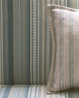 Seville Stripe miljöbild — Jane Churchill tyg