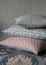 Speedwell Wedgwood Blue – bottom cushion — Lewis & Wood tyg