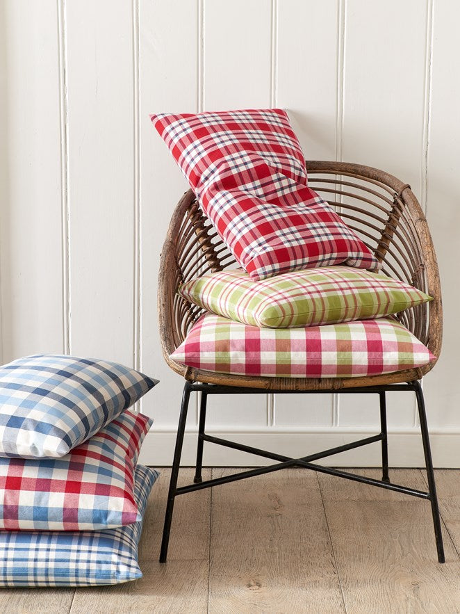 Talla Check miljöbild — Jane Churchill tyg